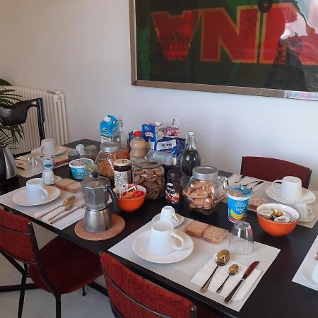 Charming Apartment With Balcony In The Historic Center Napoli Eksteriør bilde